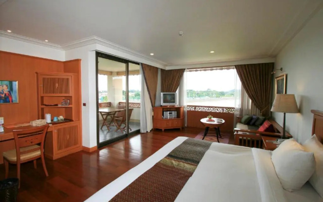 The Imperial River House Resort