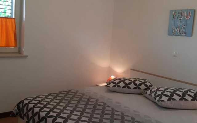 Mel Apartments