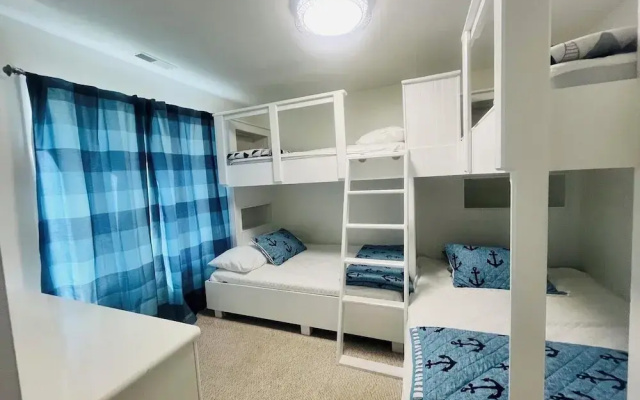 Rodney Avenue 107d