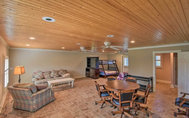 Serving Southern Charm at This Clarkesville House!