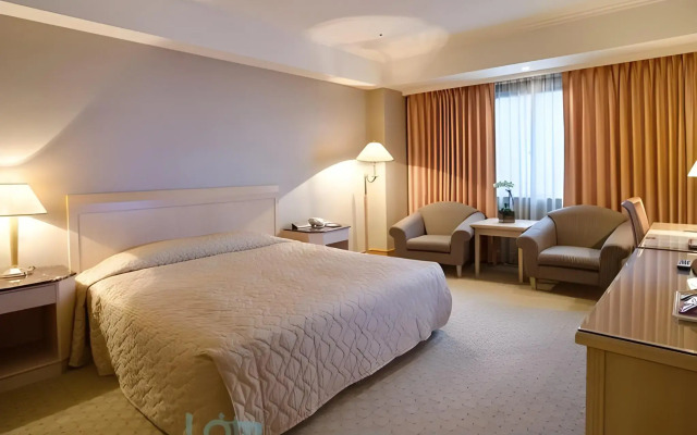 Chuto Plaza Hotel