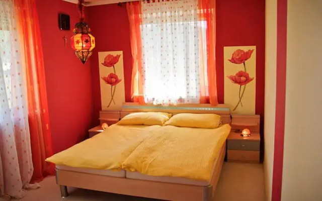 Búzavirág Apartmanház Eplény