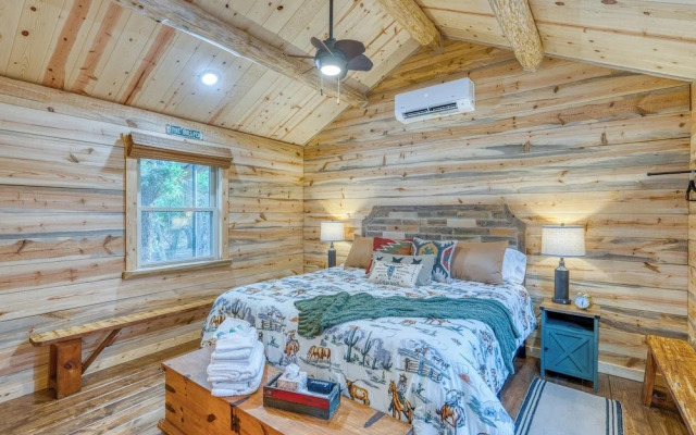 Ultimate Riverfront Retreat! Blanco Family Cabin