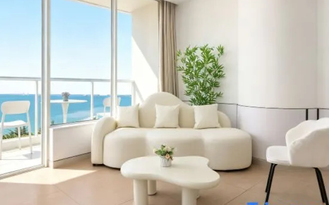 Sanya Bay 9 · City Sea Seascape Home (coconut dream long corridor)