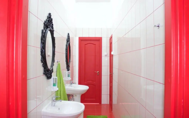 DOORS Mini-Hotel