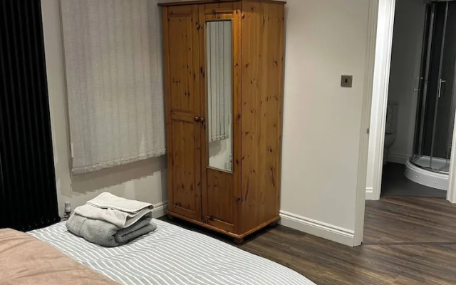 Charming 1-bedroom Apartment in Central Northampton
