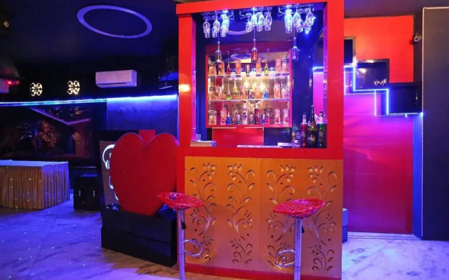 OYO 3202 Hotel Gayatri Residency