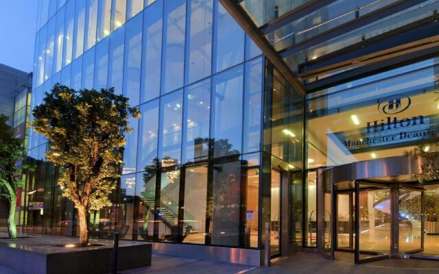 Отель Hilton Manchester Deansgate Манчестер вид на фасад