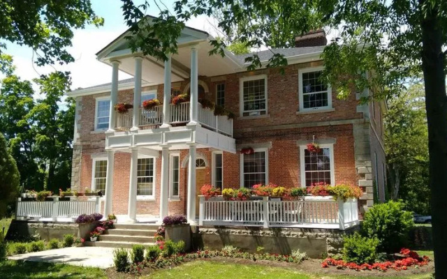 Locust Grove Historic Estate Bed And Breakfast
