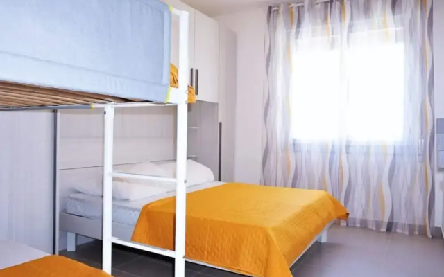 5-person Caorle Apartment With Pool