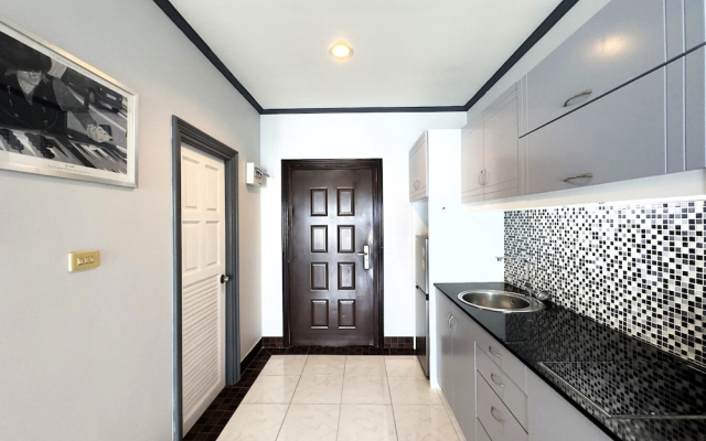 Sea View Studio - Jomtien Beachfront - View Talay 8