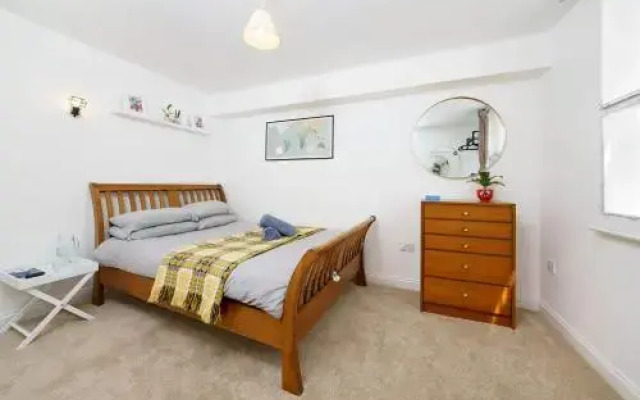 Central Hackney Apartment