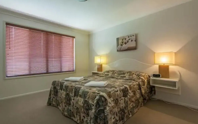 Annand Mews Serviced Apartments