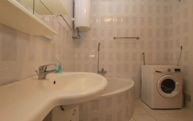 Apartment 1595