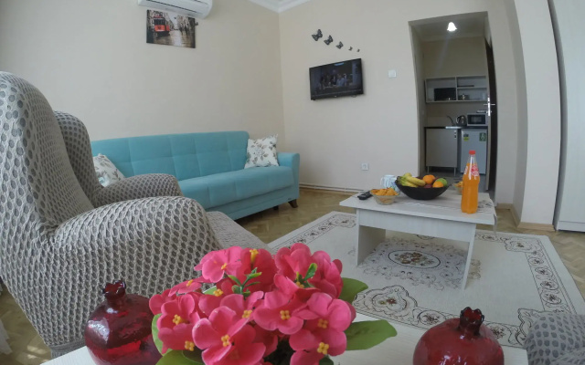 Atam Hotel & Suites