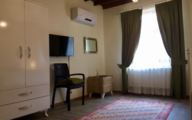 Tas Suite Konukevi