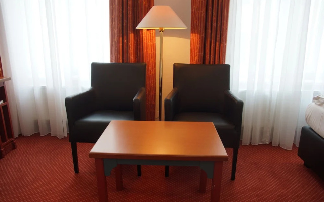 Akzent Hotel Am Goldenen Strauss