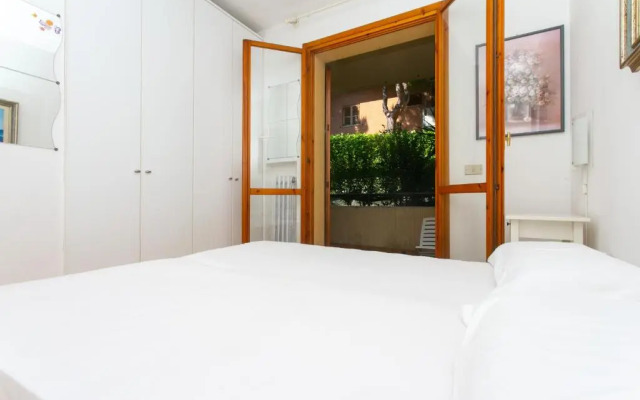 N215 - Numana, trilocale con portico