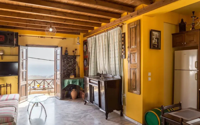 Traditional House in the Center of Santorini