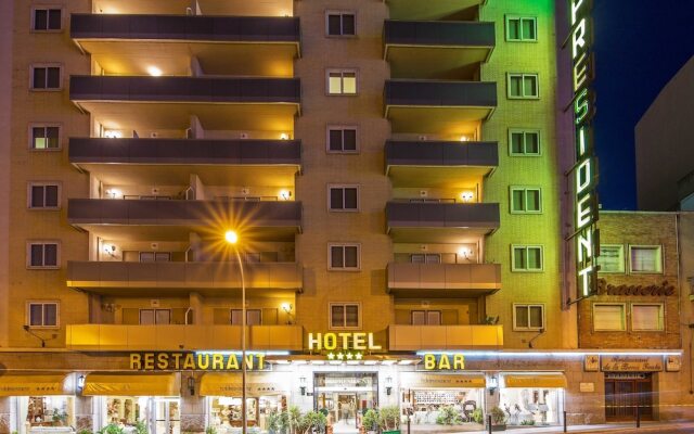 Hotel President вид на фасад