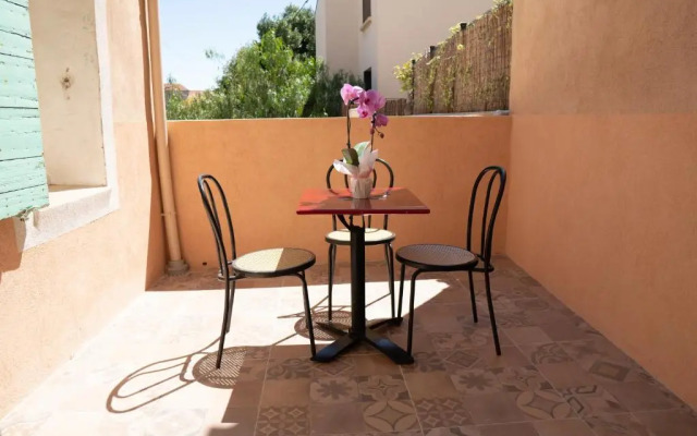 coeur de ville t2, terrasse, clim tt équipe, parking