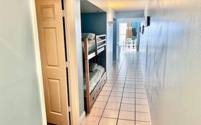 Pelican Beach 1711 1 Bedroom Condo by Pelican Beach Management