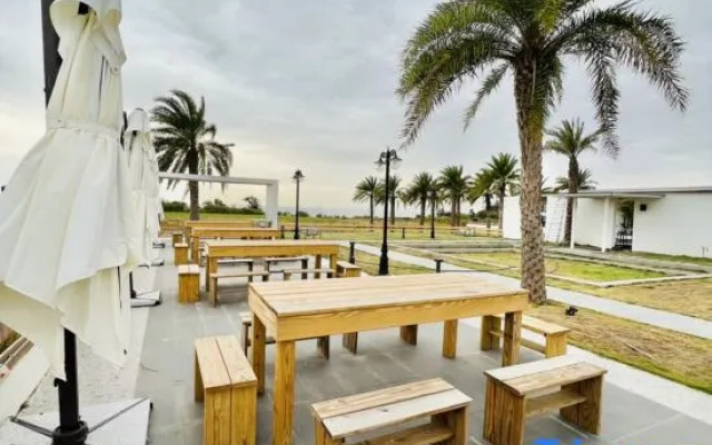 The Louts Villa