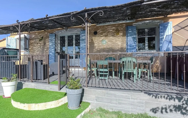 Child-friendly Holiday Home With Many Facilities in Aix-en Provence