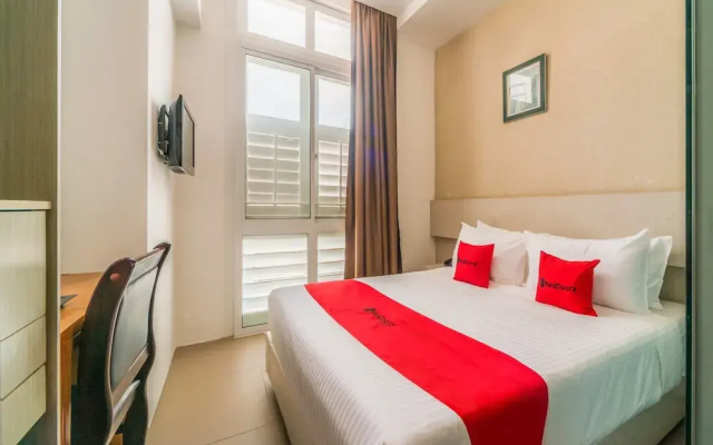 RedDoorz Premium @ Serangoon (SG Clean, Staycation Approved)