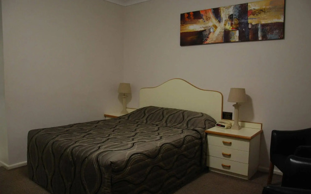 Golfview Motor Inn