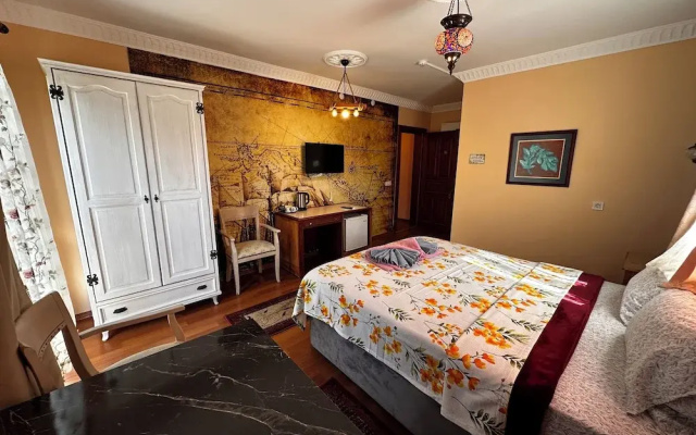 Efes Linden House