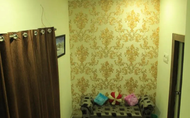 Hotel Divine Inn