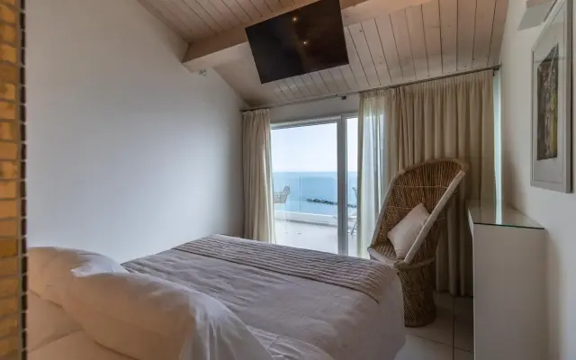Vistamare Suite Hotel