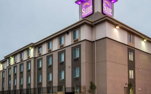 Отель Sleep Inn & Suites And Conference Center вид на фасад