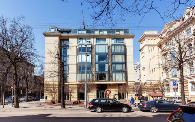 Апартаменты Jolly apartments Вильнюс вид на фасад