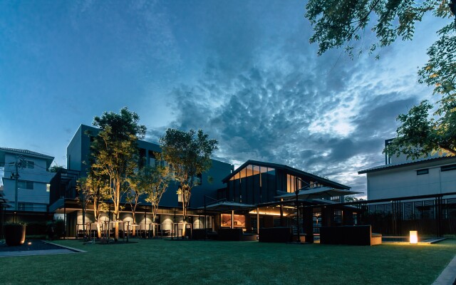 Отель Theatre Residence вид на фасад