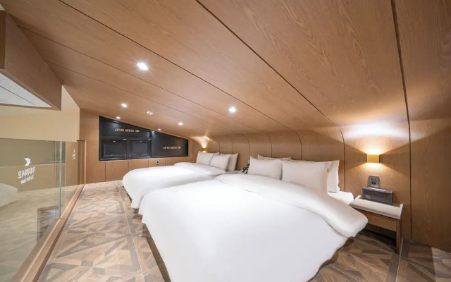 Hound Hotel Daegu Seongseo