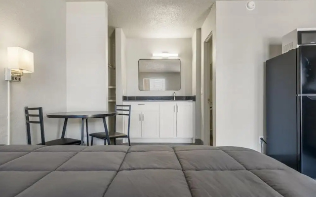 LTA Suites Brookside