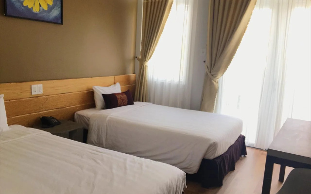 Nature Hotel - Luong The Vinh