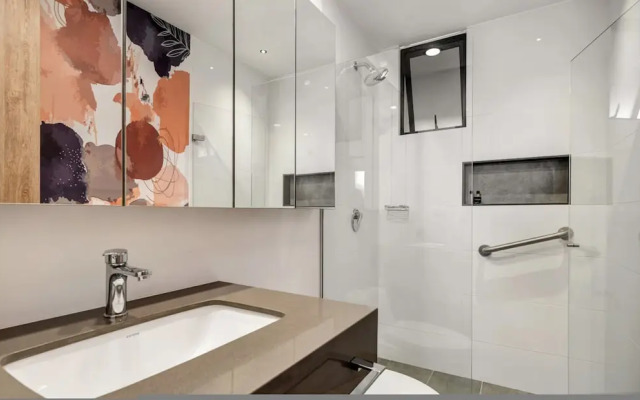 Go Living Suites - 807