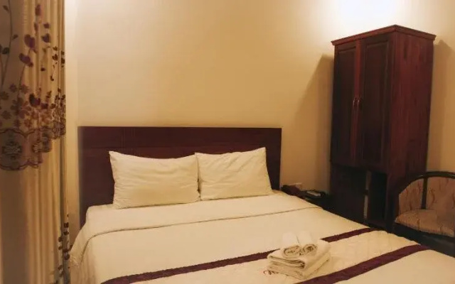 Khách Sạn Nhật Hạ