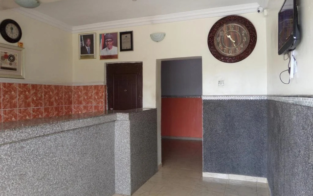 International New Life Hotel & Suites