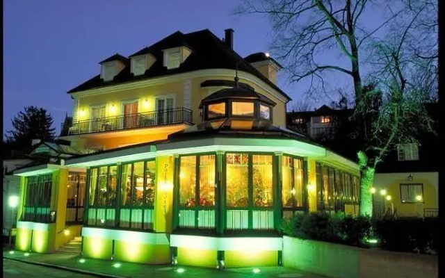 Parkhotel Neubauer