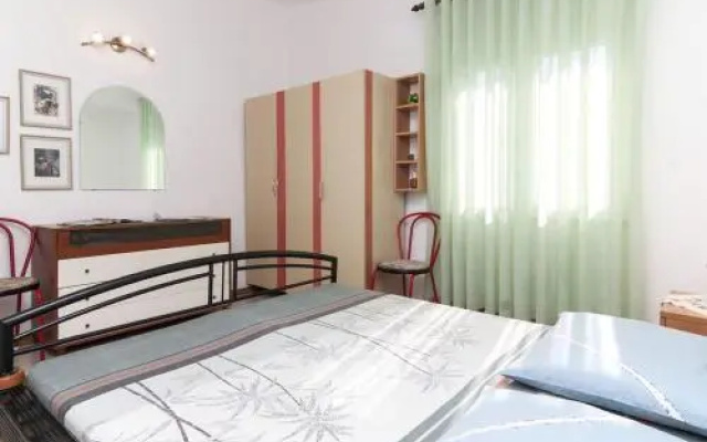 Apartments Ana 167