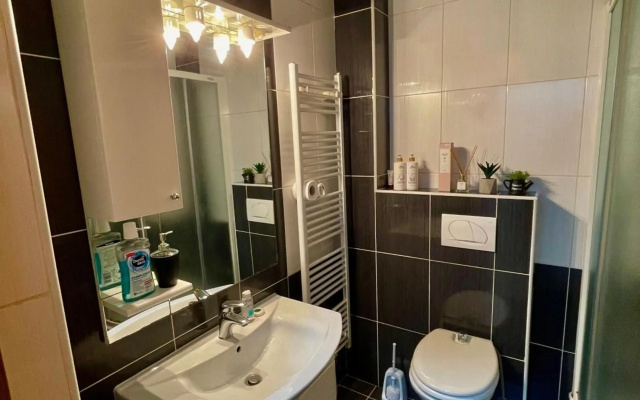 Farola Apartment