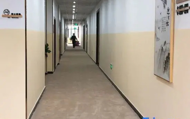 Hangzhou Yushe Hotel (Heyu Road Metro Station Branch)