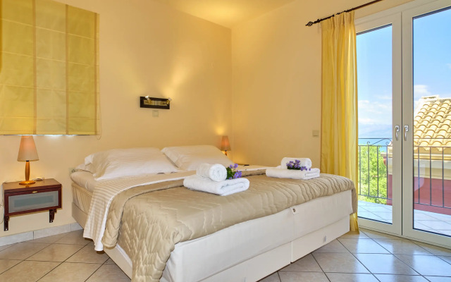 Chrismos Luxury Suites & Studios