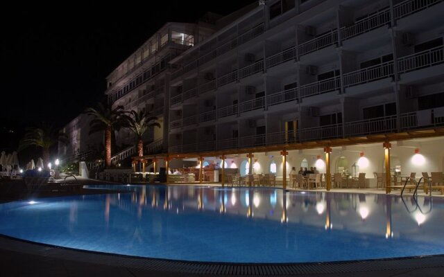 Отель Mayor La Grotta Verde Grand Resort - Adults Only Греция, Корфу - отзывы, цены и фото номеров - забронировать отель Mayor La Grotta Verde Grand Resort - Adults Only онлайн вид на фасад