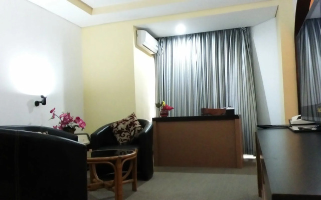 Capital O 1963 Hotel The New Benakutai