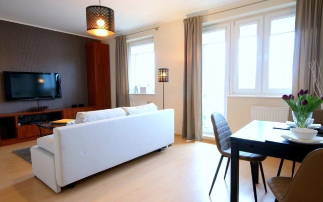 IRS ROYAL APARTMENTS Mlyniec